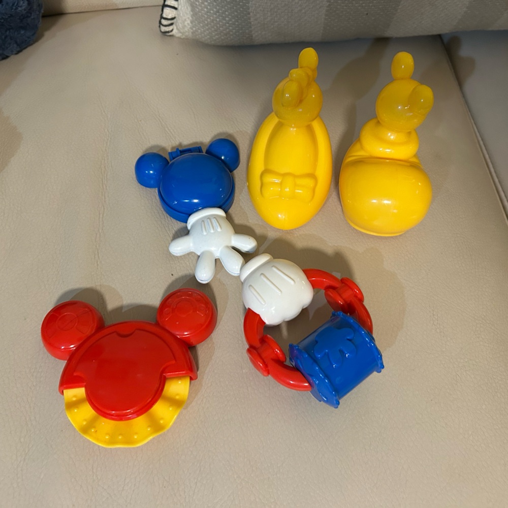 Disney Mickey Mouse Club House Themed Toy Play Doh Set